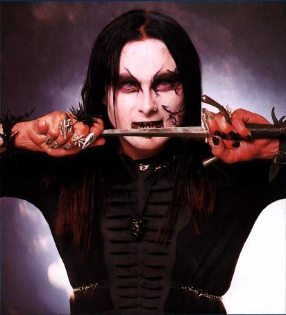 Dani Filth (26)